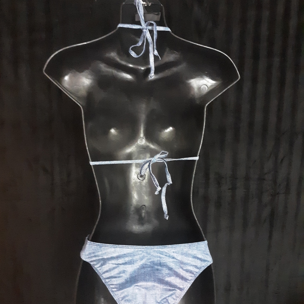 SWIMWEAR - Picture 2 of 2